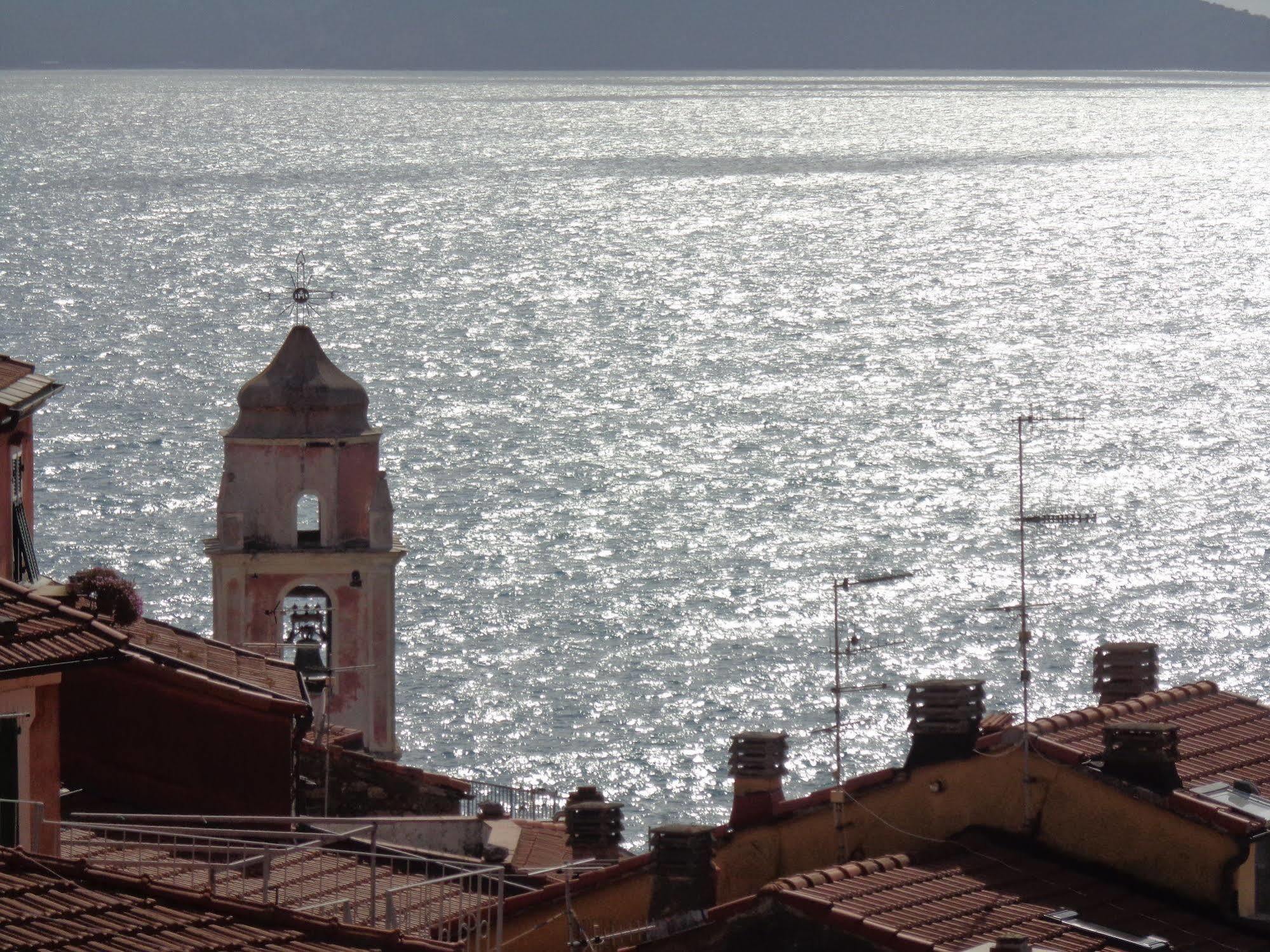 Albergo Delle Ondine Tellaro Exteriör bild